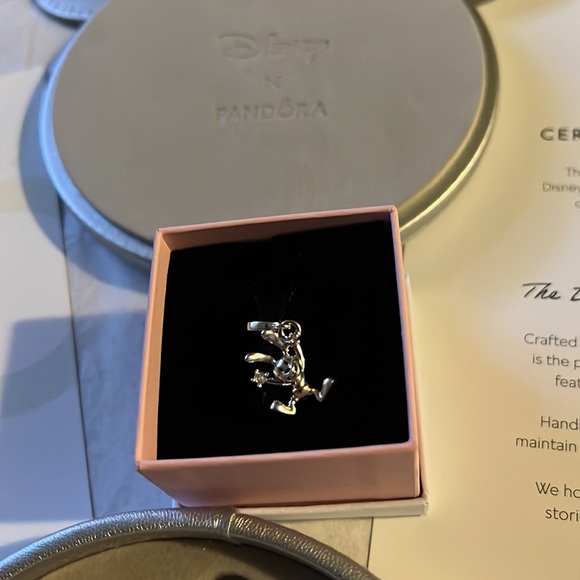 LIMITED EDITION 3pcs Set DISNEY PANDORA 100th Bracelet, Oswald and Mickey Box - Picture 11 of 16
